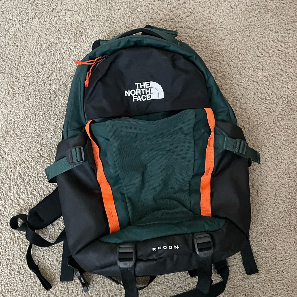 Gently used Borealis Recon The North Face Men's Black and Green